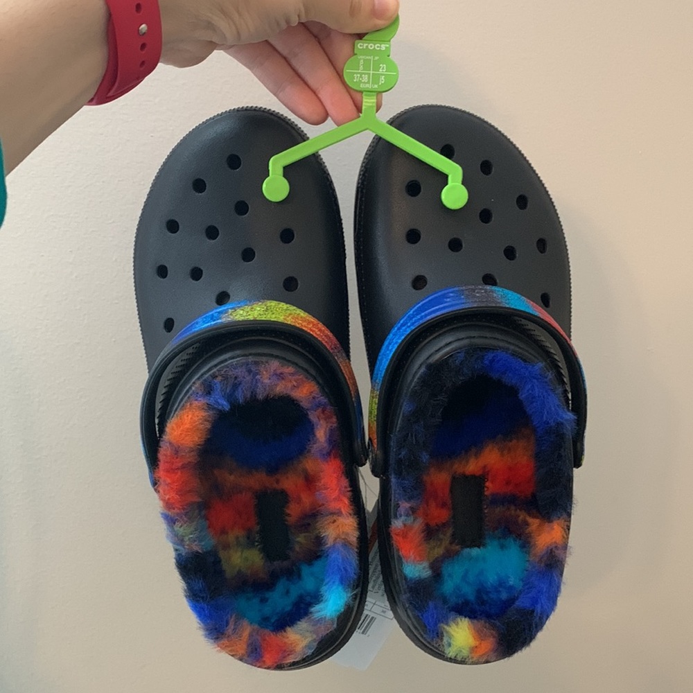 Black Fur-Lined Crocs